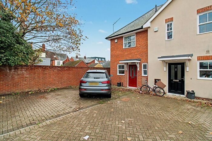 2 Bedroom End Of Terrace House To Rent In Axminster Court, Farnborough, Hampshire, GU14