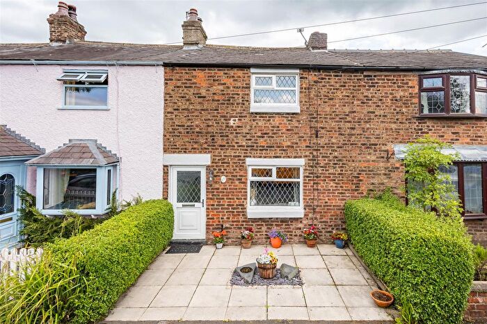 2 Bedroom Terraced House For Sale In Newgate Lane, Whitestake, Preston, PR4