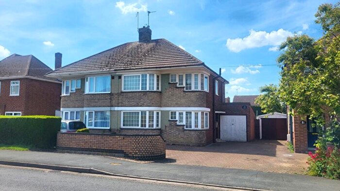 3 Bedroom Semi-Detached House For Sale In Newark Avenue, Peterborough, PE1