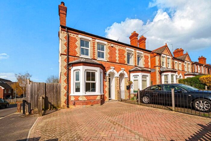 3 Bedroom Semi-Detached House To Rent In Northumberland Avenue, Reading, Berkshire, RG2