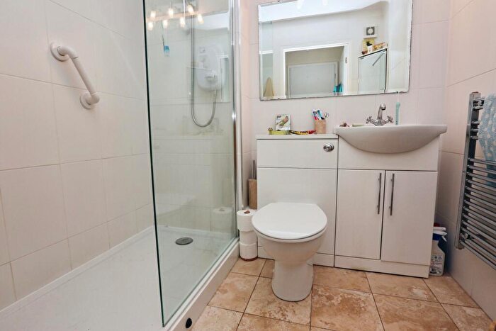 1 Bedroom Flat For Sale In River View Road, Southampton, Hampshire, SO18