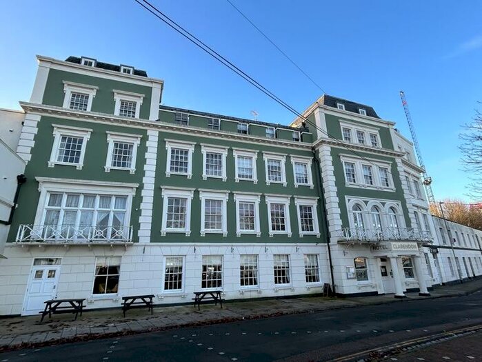 2 Bedroom Flat To Rent In Clarendon Royal Hotel, Royal Pier Road, Gravesend, Kent, DA12
