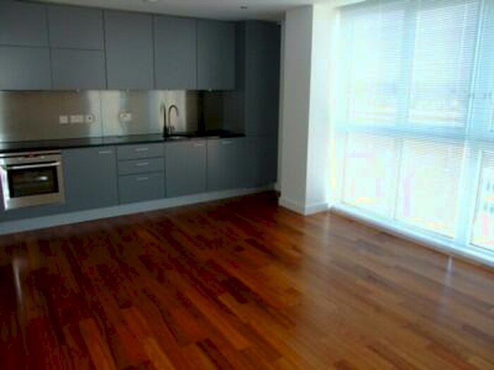 2 Bedroom Apartment To Rent In Newport Road, Roath, Cardiff., CF24