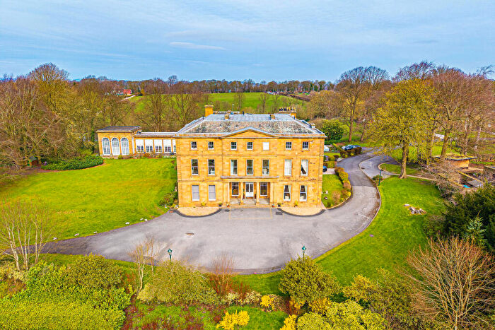 2 Bedroom Flat For Sale In Norton Hall, Sheffield, S8