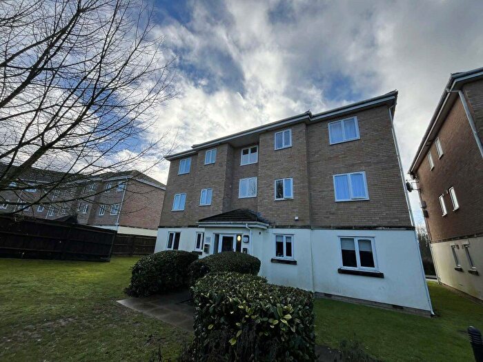 2 Bedroom Flat To Rent In Jubilee Court Thatcham, RG19