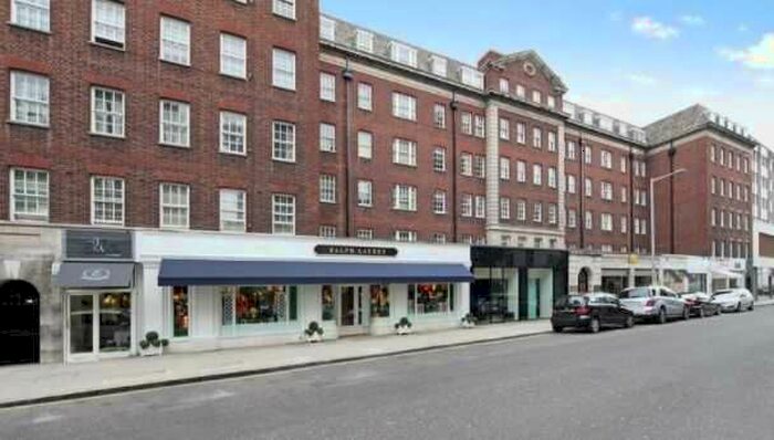 2 Bedroom Flat To Rent In Fulham Road, London, SW3