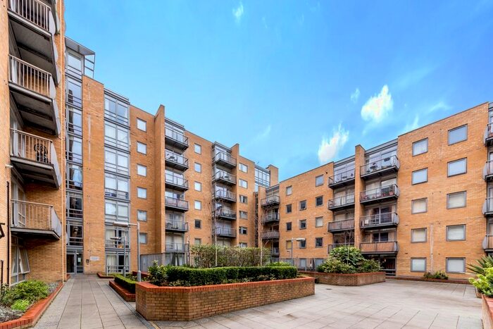 1 Bedroom Flat To Rent In Canary Central, Cassilis Road, Canary Wharf, London, E14