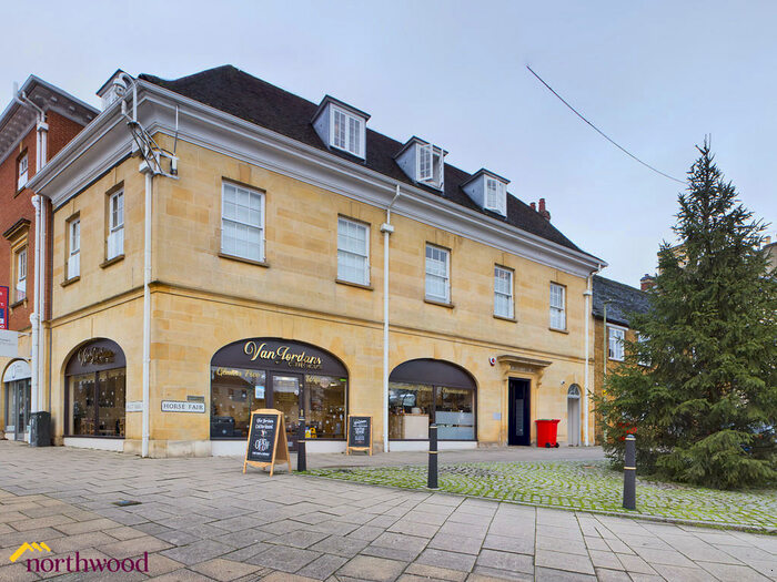 Studio To Rent In Suite County Chambers, OX16