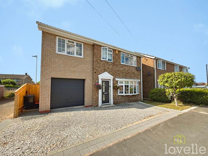 4 Bedroom Detached House For Sale In Glenbank Close, Lincoln, LN6