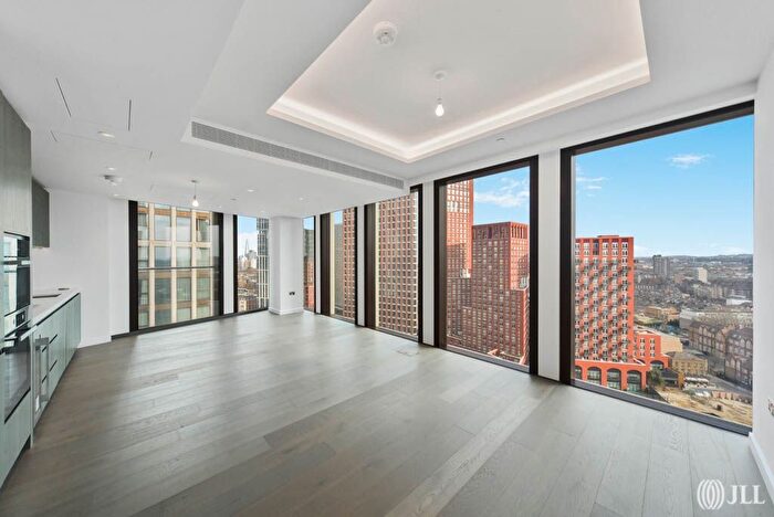 2 Bedroom Flat To Rent In Thames City, London, SW8