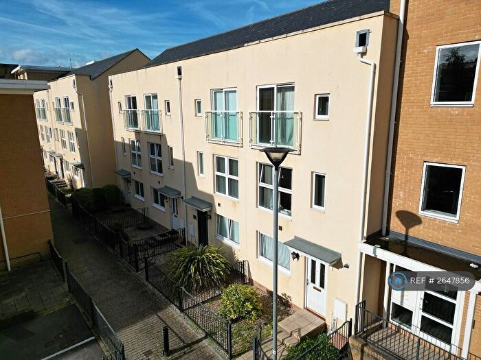 4 Bedroom Terraced House To Rent In Richmond Court, Exeter, EX4