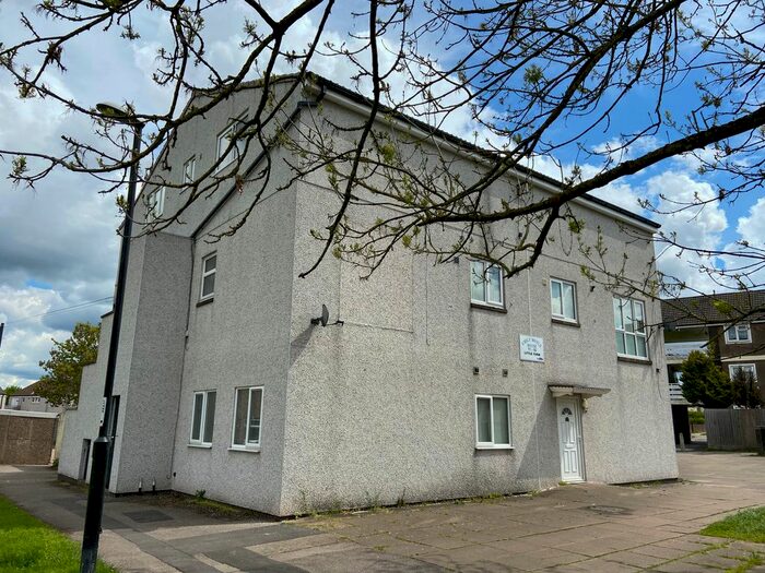 3 Bedroom Flat To Rent In Willenhall, Coventry, CV3