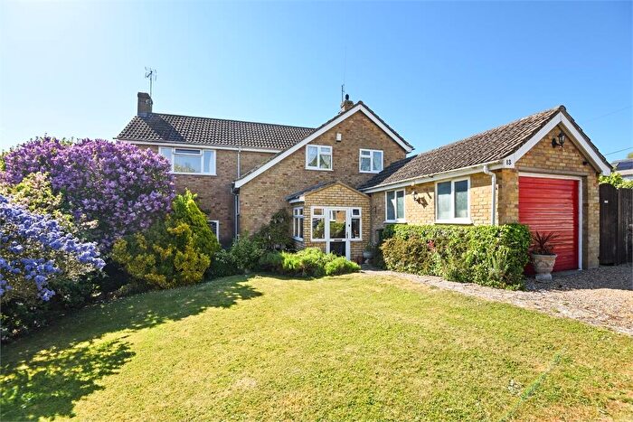 3 Bedroom Detached House For Sale In Winwood Drive, Quainton, Buckinghamshire., HP22