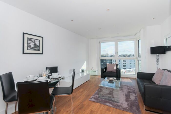 1 Bedroom Flat To Rent In Gillespie Court, Queensland Terrace, Queensland Road, Islington, London, N7