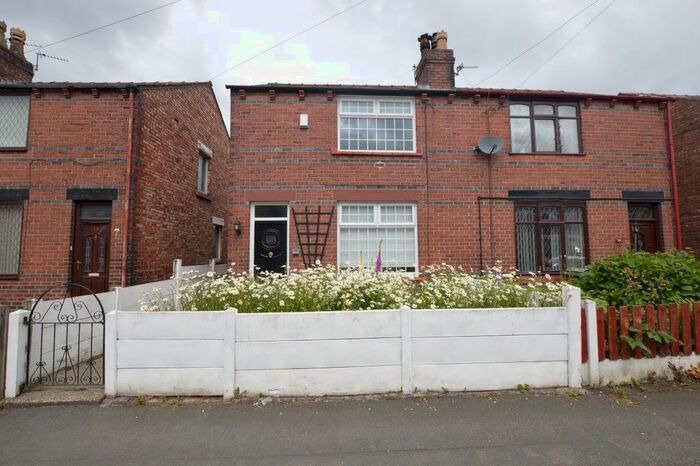 2 Bedroom Semi-Detached House To Rent In New Street, Platt Bridge, Wigan, WN2