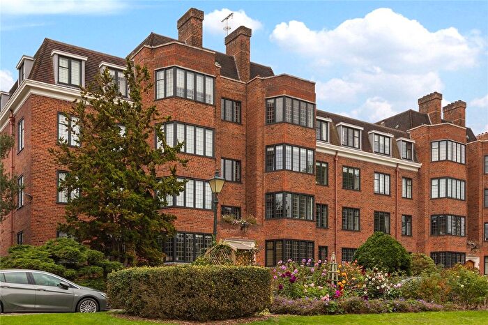 2 Bedroom Property To Rent In Somerville House, Manor Fields, SW15