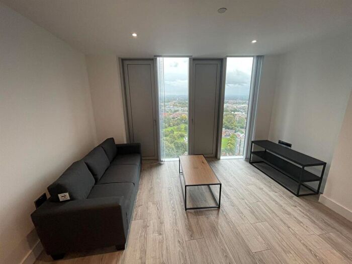 1 Bedroom Flat To Rent In The Blade, Silvercroft St., M15