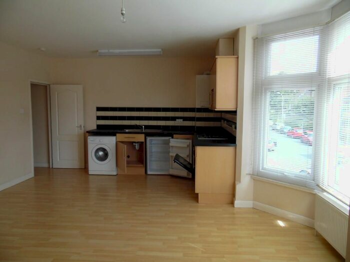 1 Bedroom Flat To Rent In Queens Road, Leicester, LE2