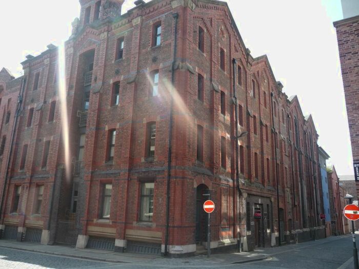 2 Bedroom Flat To Rent In Henry Street, Liverpool, L1