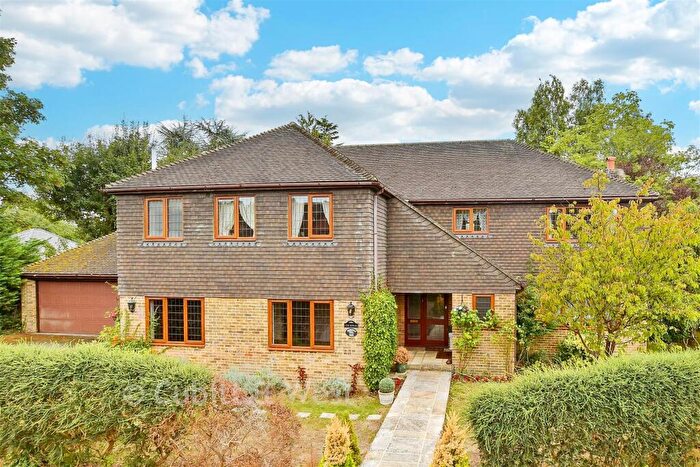 5 Bedroom Detached House For Sale In Claremount Close, Epsom, Surrey, KT18