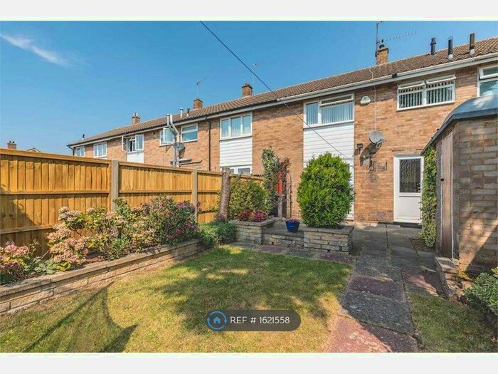 3 Bedroom Terraced House To Rent In Marescroft Road, Slough, SL2