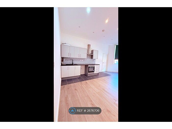 2 Bedroom Flat To Rent In Regent Road, Leicester, LE1