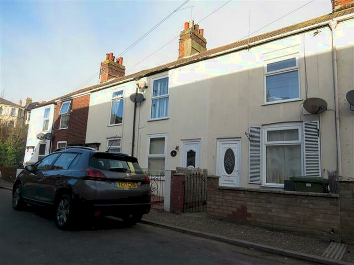 2 Bedroom House To Rent In Pier Road, Gorleston, Great Yarmouth, NR31