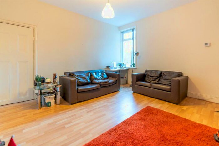 2 Bedroom Flat To Rent In - Wingrove Avenue, Fenham, NE4