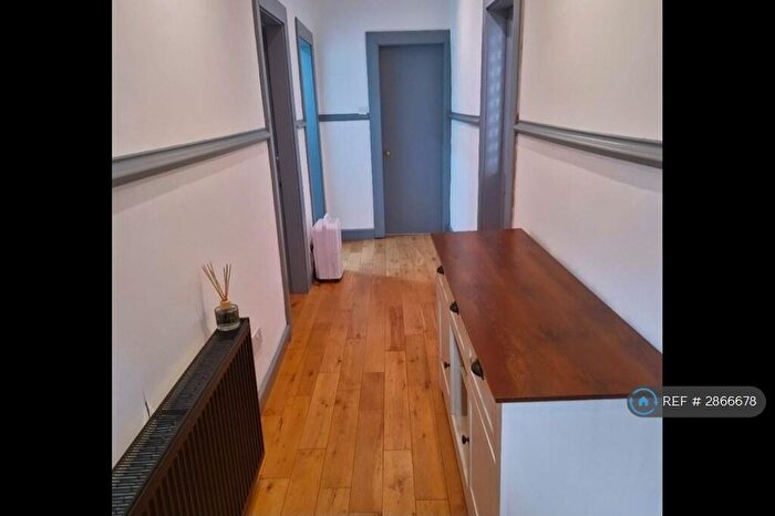 2 Bedroom Bungalow To Rent In Maukinfauld Road, Glasgow, G32
