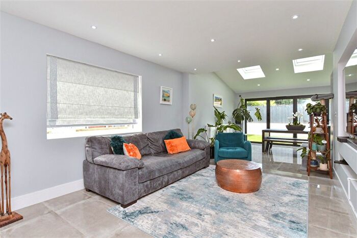 5 Bedroom Detached House For Sale In Millyard Crescent, Woodingdean, Brighton, East Sussex, BN2