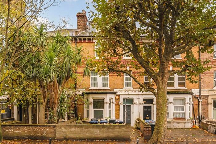 1 Bedroom Flat To Rent In The Vale, Acton, W3