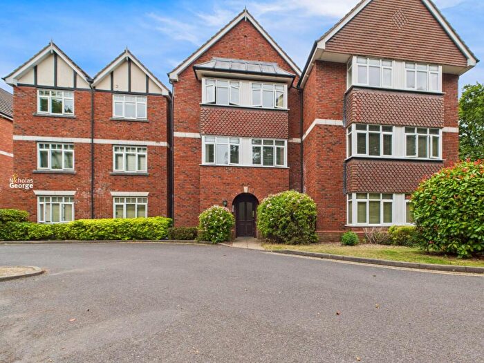 2 Bedroom Apartment For Sale In Trinity Court, The Academy, - Wake Green Road, Moseley, B13