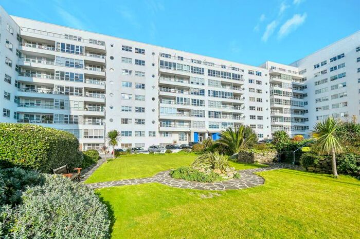 2 Bedroom Flat To Rent In Marine Drive, Brighton, BN2