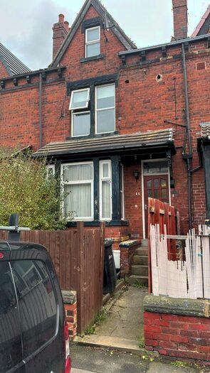 1 Bedroom Flat To Rent In Flat, Armley Ridge Road, Leeds, LS12