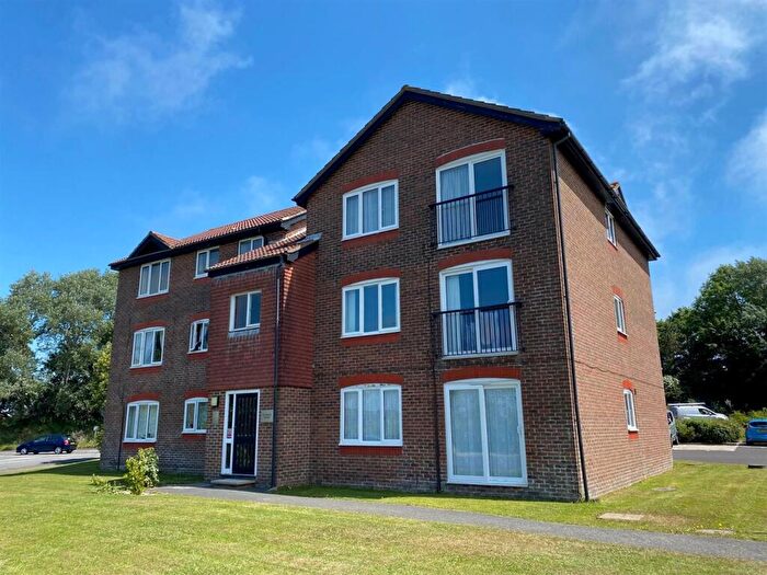 2 Bedroom Apartment To Rent In Goring Street, Goring-by-Sea, Worthing, BN12