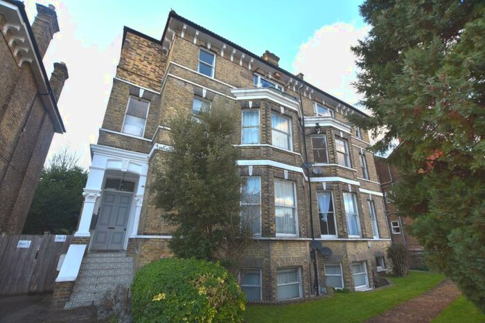 2 Bedroom Flat To Rent In Anerley Park London, SE20