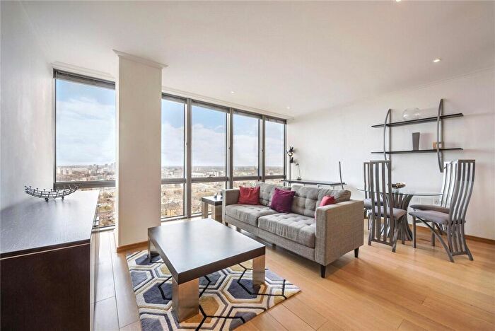 1 Bedroom Flat To Rent In West India Quay, Hertsmere Road, Canary Wharf, E14