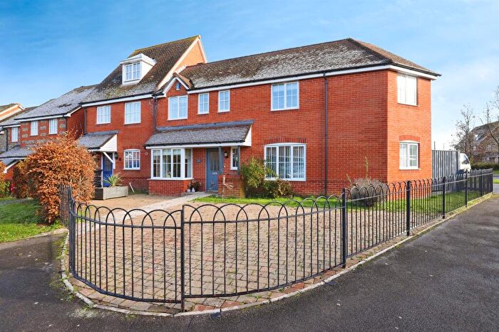 4 Bedroom Semi Detached House For Sale In Carpenter Drive, Amesbury, Salisbury, SP4
