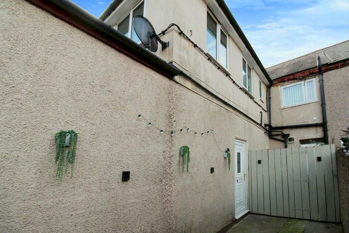 2 Bedroom Flat To Rent In Hawthorn Road, Ashington, NE63