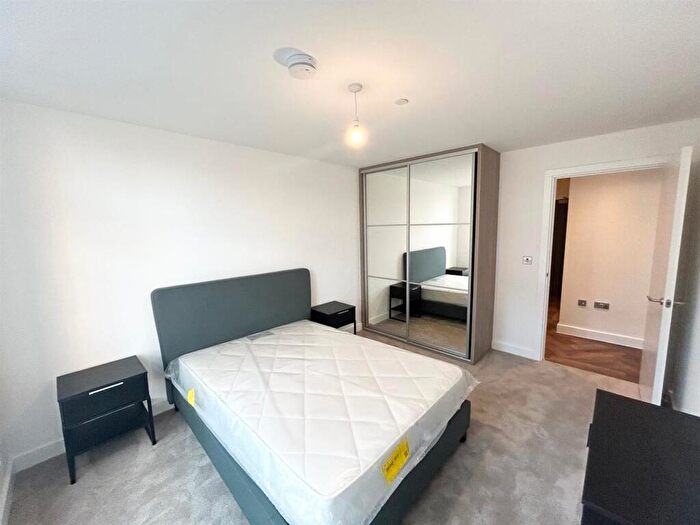 2 Bedroom Apartment To Rent In Gunsmith House, Price Street, Birmingham, B4