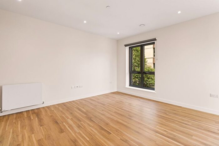 1 Bedroom Flat To Rent In Greenford, UB6