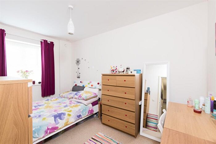 2 Bedroom Apartment To Rent In Southgate Place, Bath, BA1