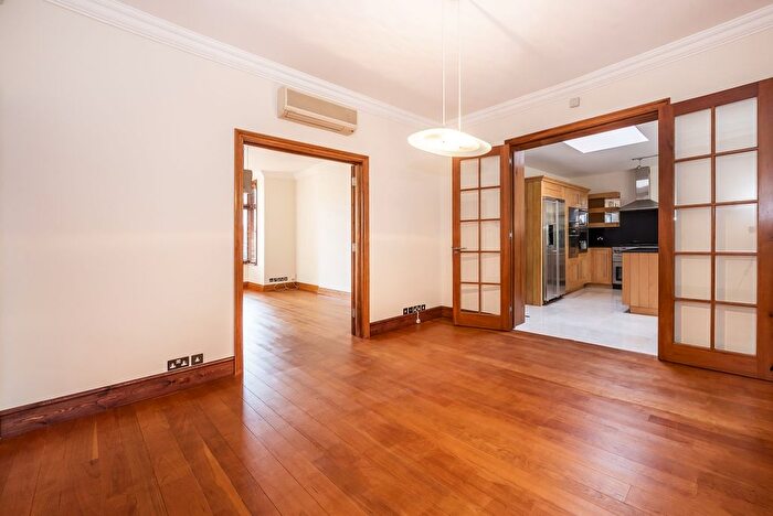 6 Bedroom Detached House To Rent In Cole Park Road, St Margaret's, TW1