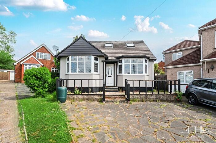 5 Bedroom Detached House For Sale In West Way, Brentwood, CM14