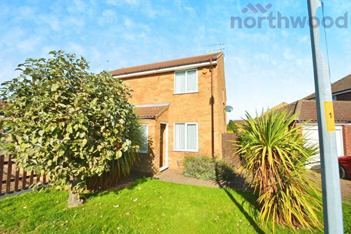 2 Bedroom Semi-Detached House To Rent In Dover Court, Caister-on-Sea, NR30