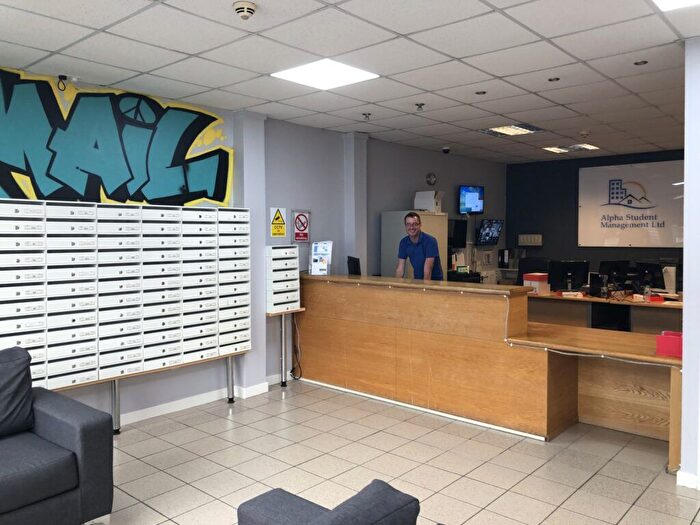 Studio To Rent In Great Horton Road, Bradford, BD7