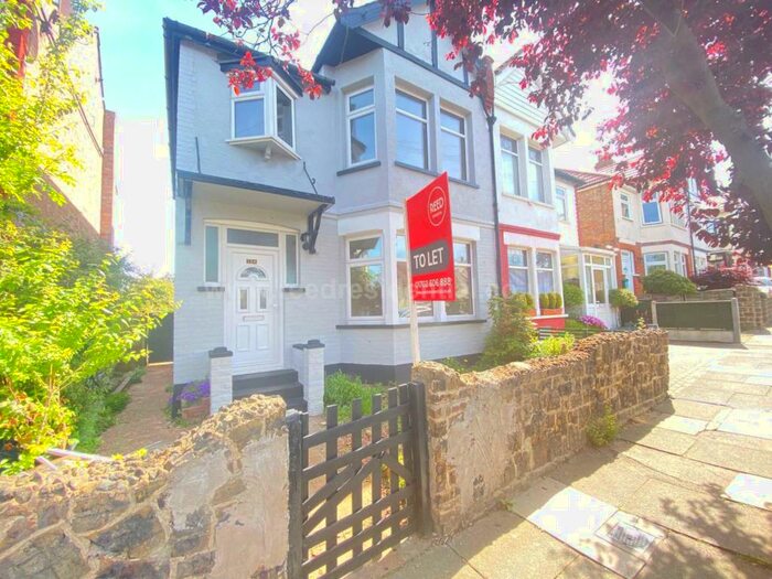 3 Bedroom House To Rent In St Benets Road, Southend On Sea, SS2