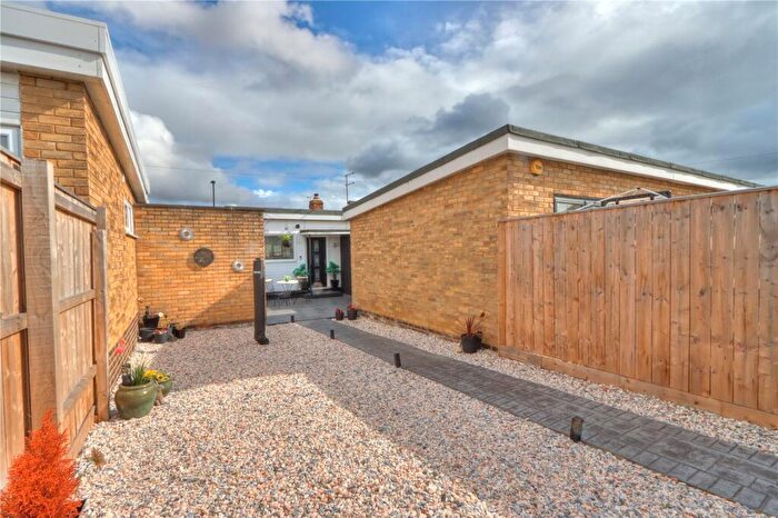 2 Bedroom Bungalow For Sale In Pilton Walk, Newcastle Upon Tyne, Tyne And Wear, NE5