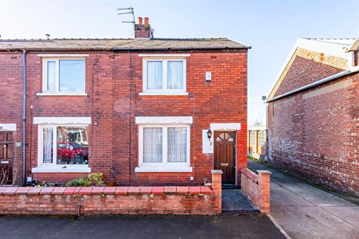 2 Bedroom End Of Terrace House For Sale In Clarence Street, Leyland, PR25
