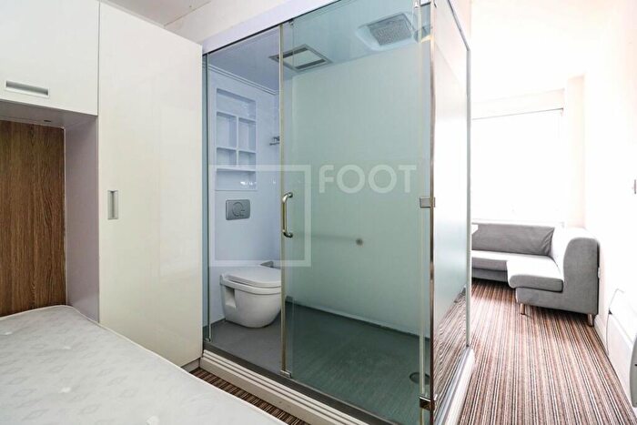 Flat To Rent In Sunbridge Halls, Bradford, BD1